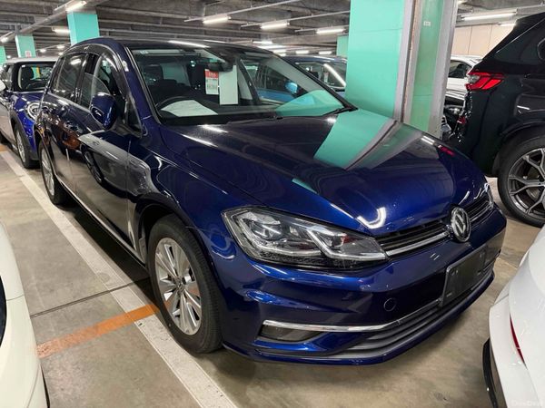 Volkswagen Golf Hatchback, Petrol, 2017, Blue