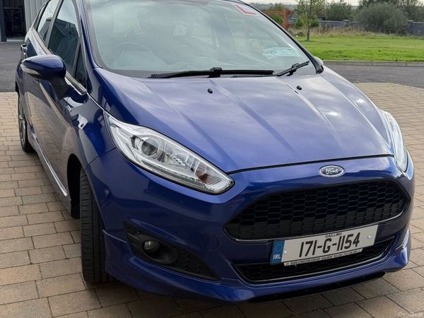 Ford Fiesta Hatchback, Petrol, 2017, Blue