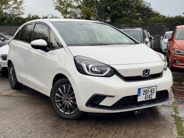 Honda Fit Hatchback, Petrol Hybrid, 2020, White