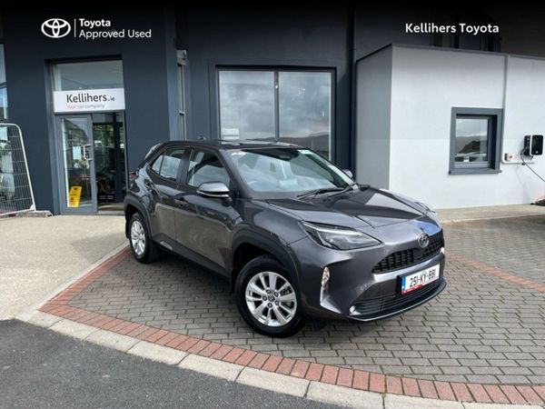 Toyota Yaris Cross Hatchback, Petrol Hybrid, 2025, Grey