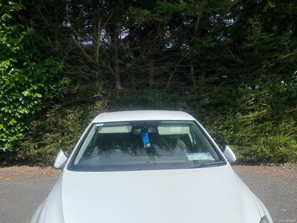 Volkswagen Golf Hatchback, Diesel, 2013, White