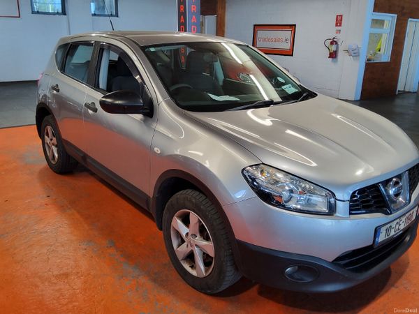 Nissan Qashqai Hatchback, Diesel, 2010, Silver