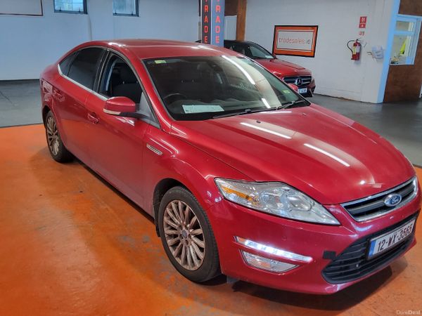 Ford Mondeo Hatchback, Diesel, 2012, Red