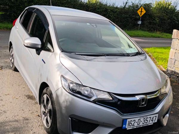 Honda Fit Hatchback, Petrol Hybrid, 2016, Silver