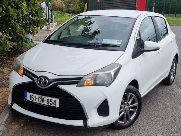 Toyota Yaris Hatchback, Petrol, 2015, White