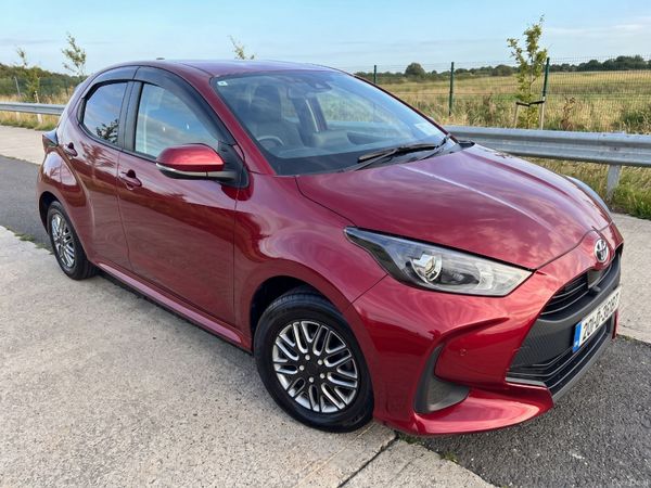Toyota Yaris Hatchback, Petrol Hybrid, 2020, Red