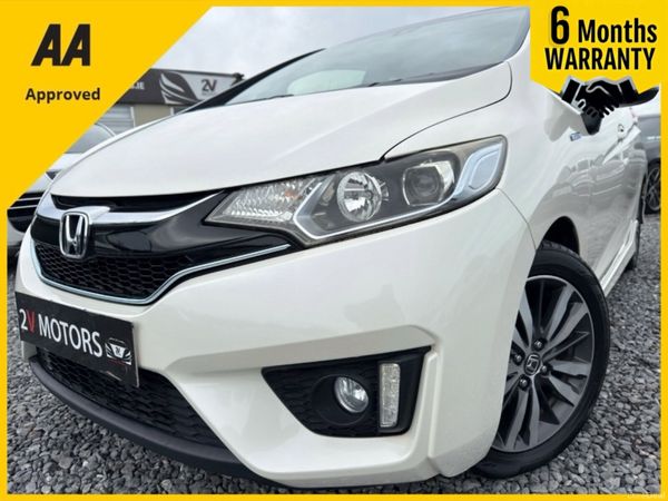 Honda Fit Hatchback, Petrol Hybrid, 2016, White