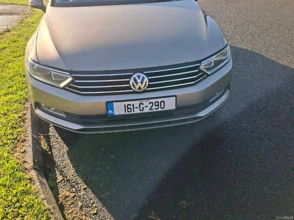 Volkswagen Passat Saloon, Diesel, 2016, Gold