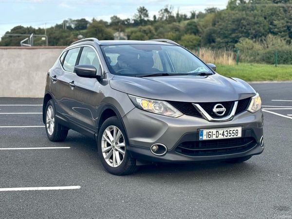 Nissan Qashqai Hatchback, Diesel, 2016, Grey