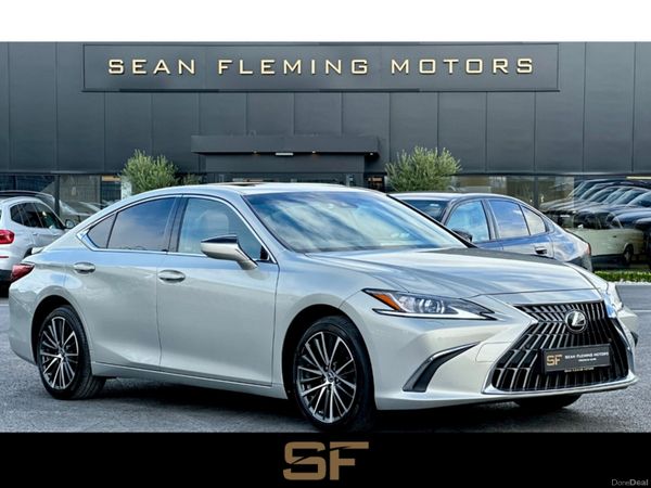 Lexus ES Saloon, Petrol Hybrid, 2023, White