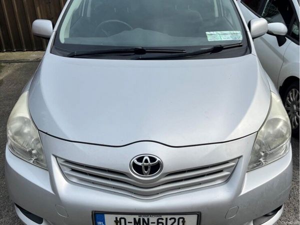 Toyota Verso MPV, Diesel, 2010, Silver