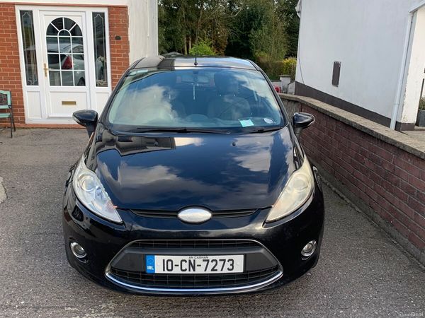 Ford Fiesta Hatchback, Diesel, 2010, Black