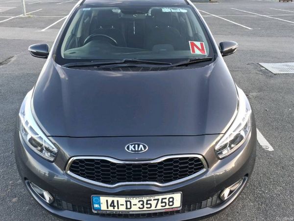 Kia Ceed Hatchback, Diesel, 2014, Silver