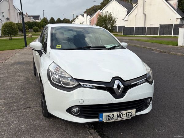 Renault Clio Hatchback, Petrol, 2015, White