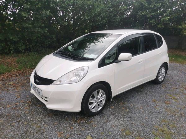 Honda Fit Hatchback, Petrol Hybrid, 2011, White