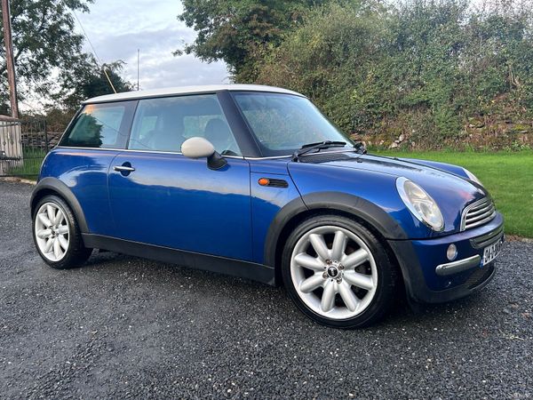 Mini Cooper Hatchback, Petrol, 2004, Blue