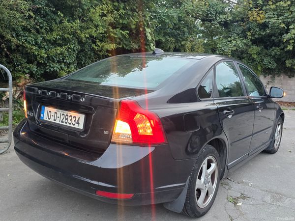 Volvo S40 Saloon, Petrol, 2010, Black