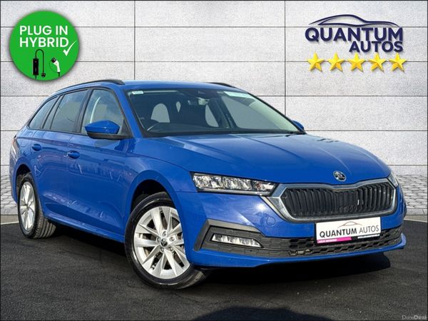 Skoda Octavia Estate, Petrol Plug-in Hybrid, 2023, Blue