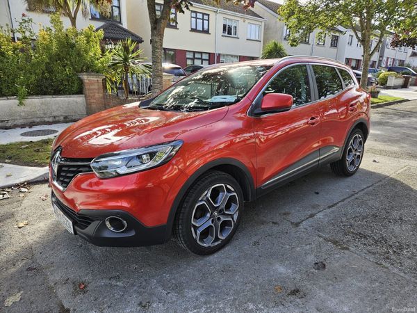 Renault Kadjar SUV, Diesel, 2016, Red