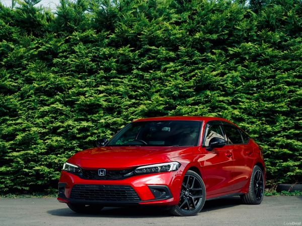 Honda Civic Saloon, Petrol Hybrid, 2023, Red