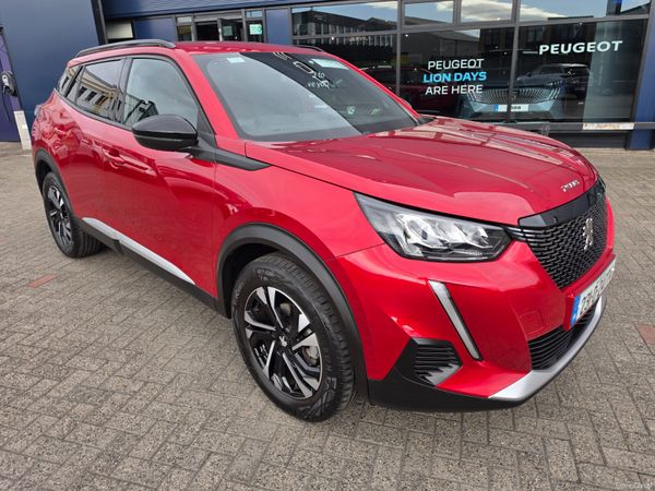 Peugeot 2008 MPV, Petrol, 2023, Red