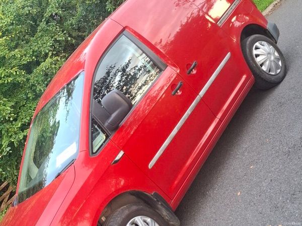 Volkswagen Caddy MPV, Diesel, 2018, Red