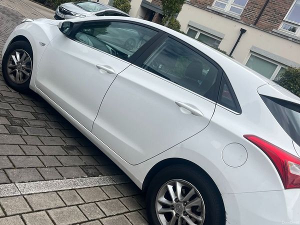 Hyundai i30 Hatchback, Diesel, 2015, White