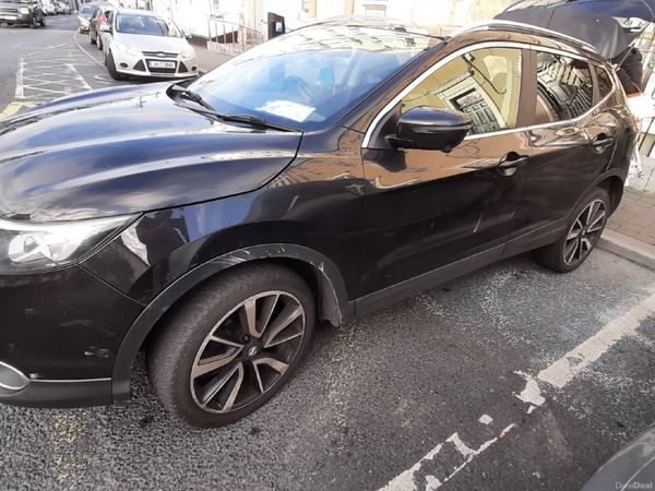 Nissan Qashqai Hatchback, Diesel, 2016, Black