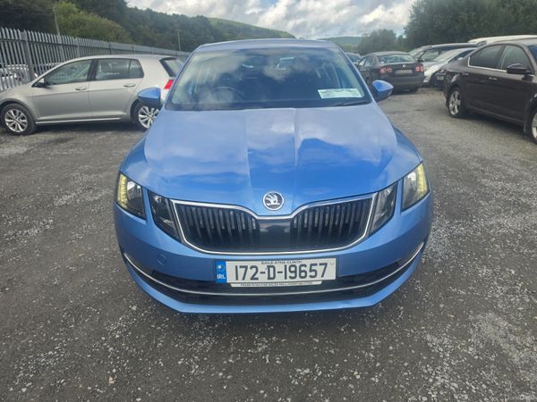 Skoda Octavia Saloon, Diesel, 2017, Blue