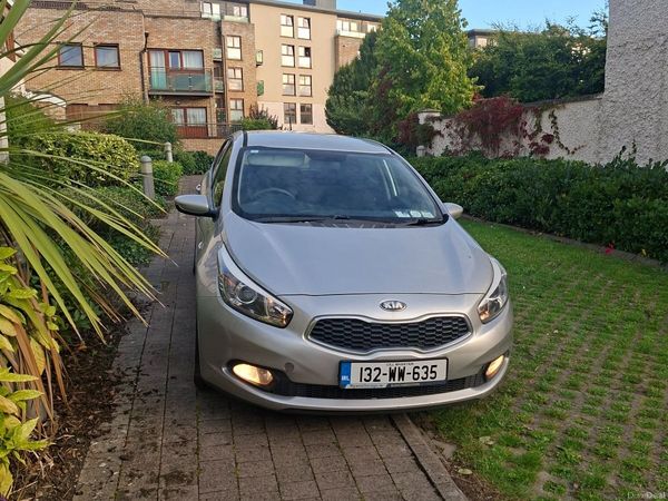 Kia Ceed Hatchback, Diesel, 2013, Silver