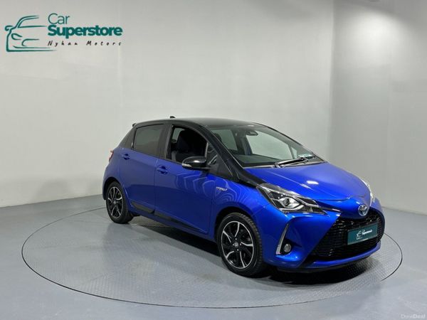 Toyota Yaris MPV, Petrol Hybrid, 2018, Blue