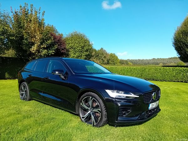 Volvo V60 Estate, Petrol Plug-in Hybrid, 2023, Black