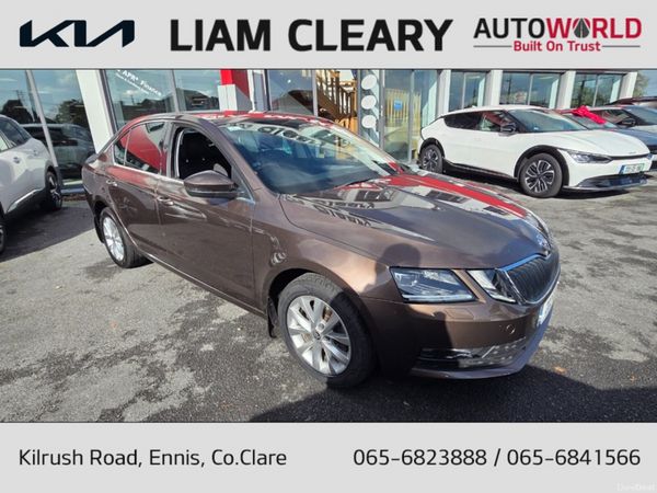 Skoda Octavia Hatchback, Petrol, 2020, Brown