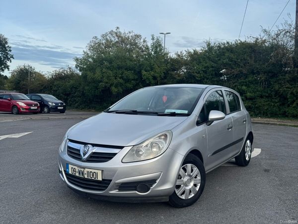 Opel Corsa Hatchback, Petrol, 2009, Silver