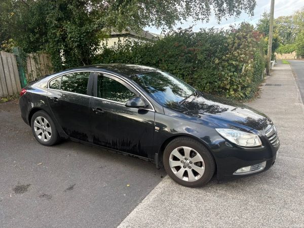 Vauxhall Insignia Hatchback, Diesel, 2012, Black