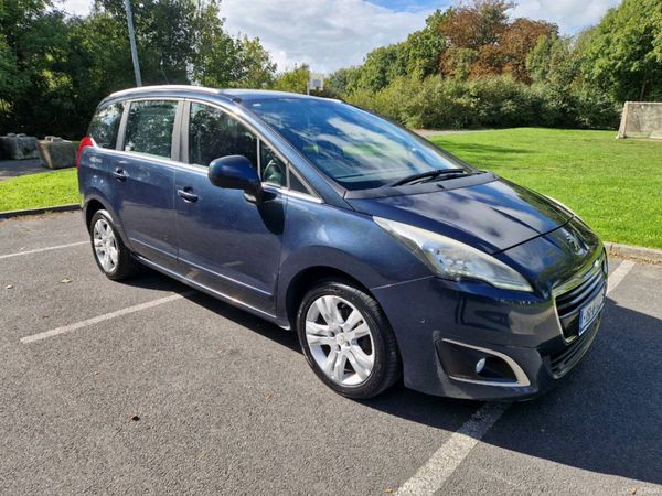 Peugeot 5008 MPV, Diesel, 2015, Blue