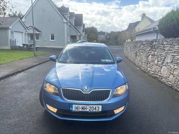 Skoda Octavia Saloon, Diesel, 2014, Blue