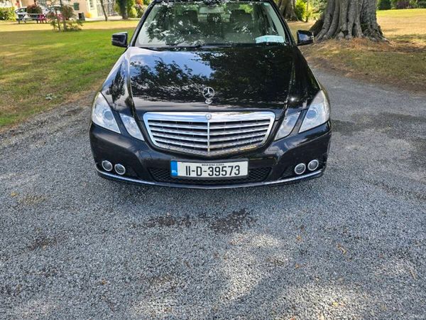 Mercedes-Benz E-Class Saloon, Diesel, 2011, Black