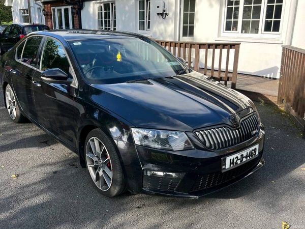 Skoda Octavia Saloon, Diesel, 2014, Black