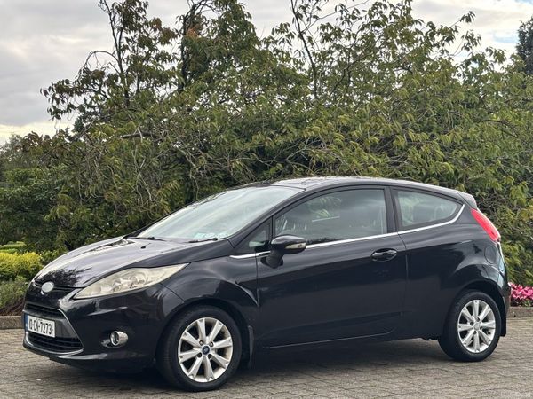 Ford Fiesta Hatchback, Diesel, 2010, Black