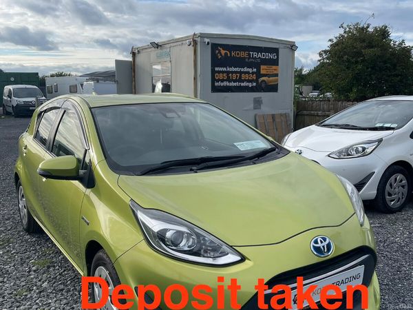 Toyota Aqua Hatchback, Petrol Hybrid, 2017, Green