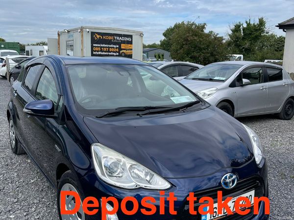 Toyota Aqua Hatchback, Petrol Hybrid, 2016, Navy