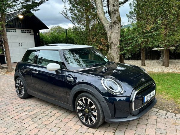 Mini Cooper Hatchback, Electric, 2021, Blue