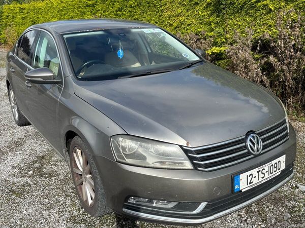 Volkswagen Passat Saloon, Diesel, 2012, Brown