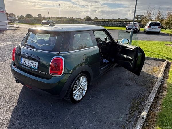 Mini Cooper Hatchback, Diesel, 2016, Green