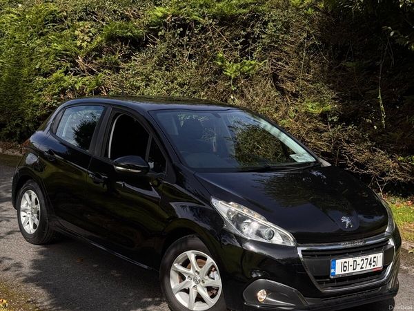 Peugeot 208 Hatchback, Petrol, 2016, Black