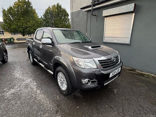 Toyota Hilux Pick Up, Diesel, 2015, Grey