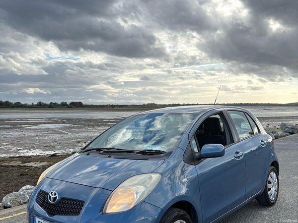 Toyota Yaris Hatchback, Petrol, 2007, Blue