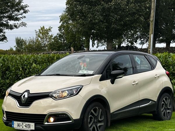 Renault Captur Hatchback, Diesel, 2014, Yellow
