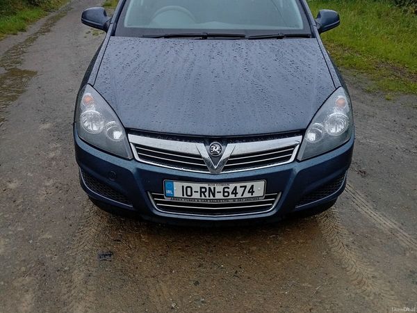 Vauxhall Astra Hatchback, Diesel, 2010, Blue